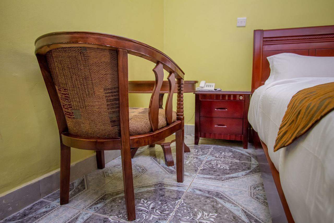 Tuzza Hotel Bushenyi Exteriér fotografie