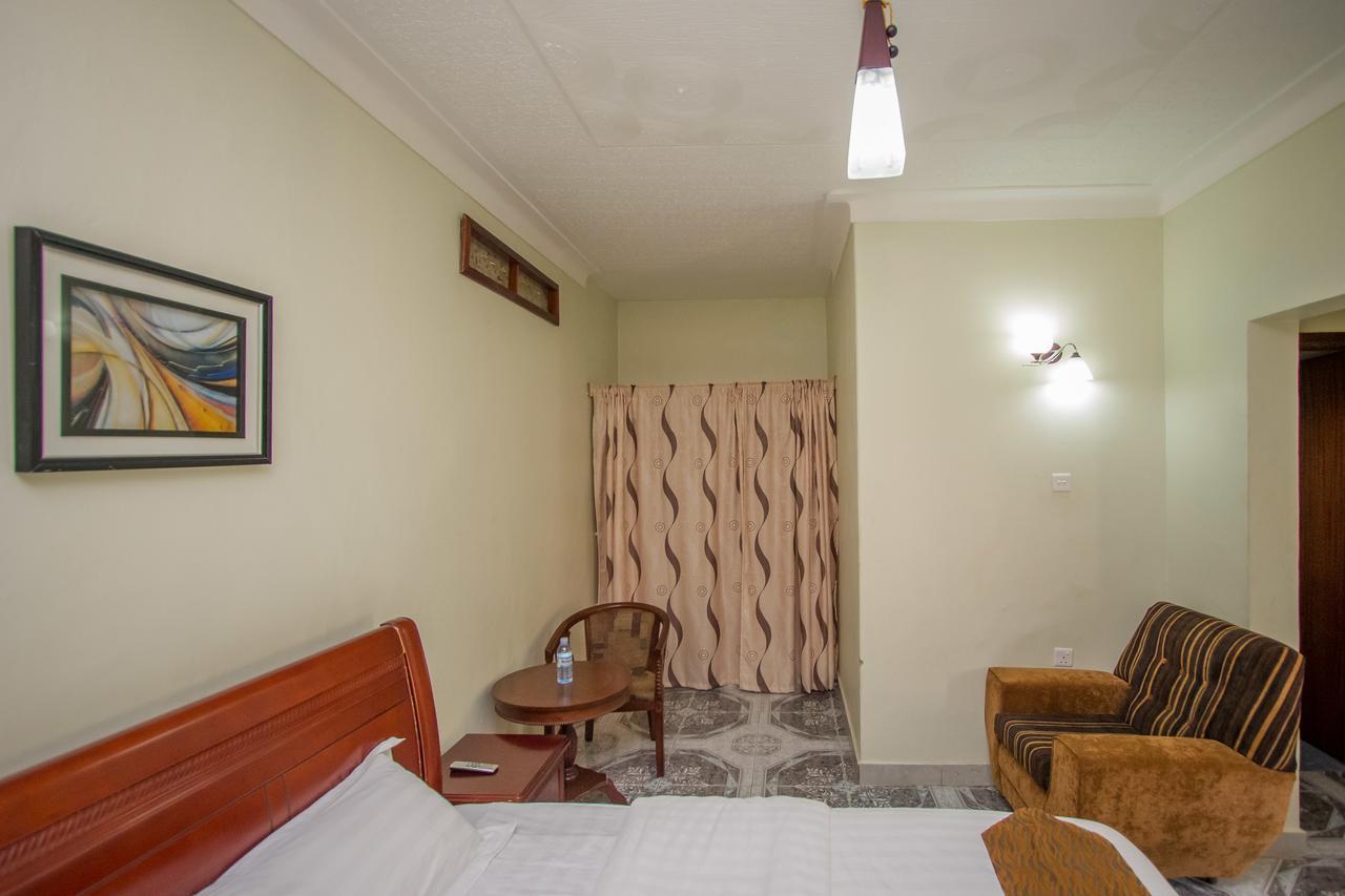 Tuzza Hotel Bushenyi Exteriér fotografie