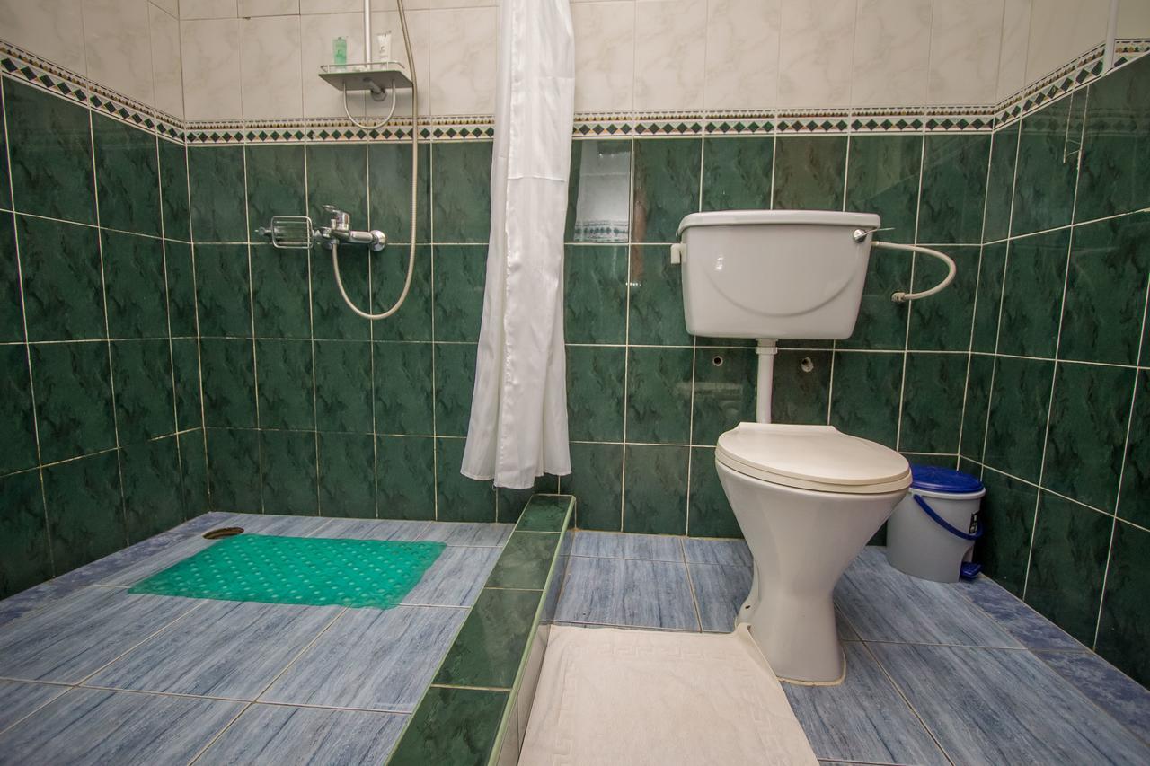 Tuzza Hotel Bushenyi Exteriér fotografie