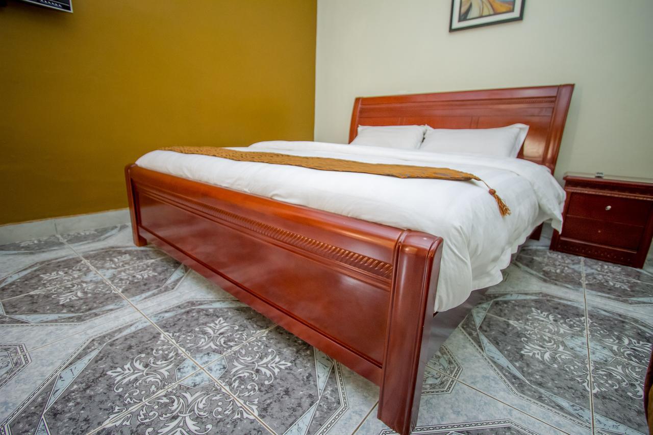 Tuzza Hotel Bushenyi Exteriér fotografie