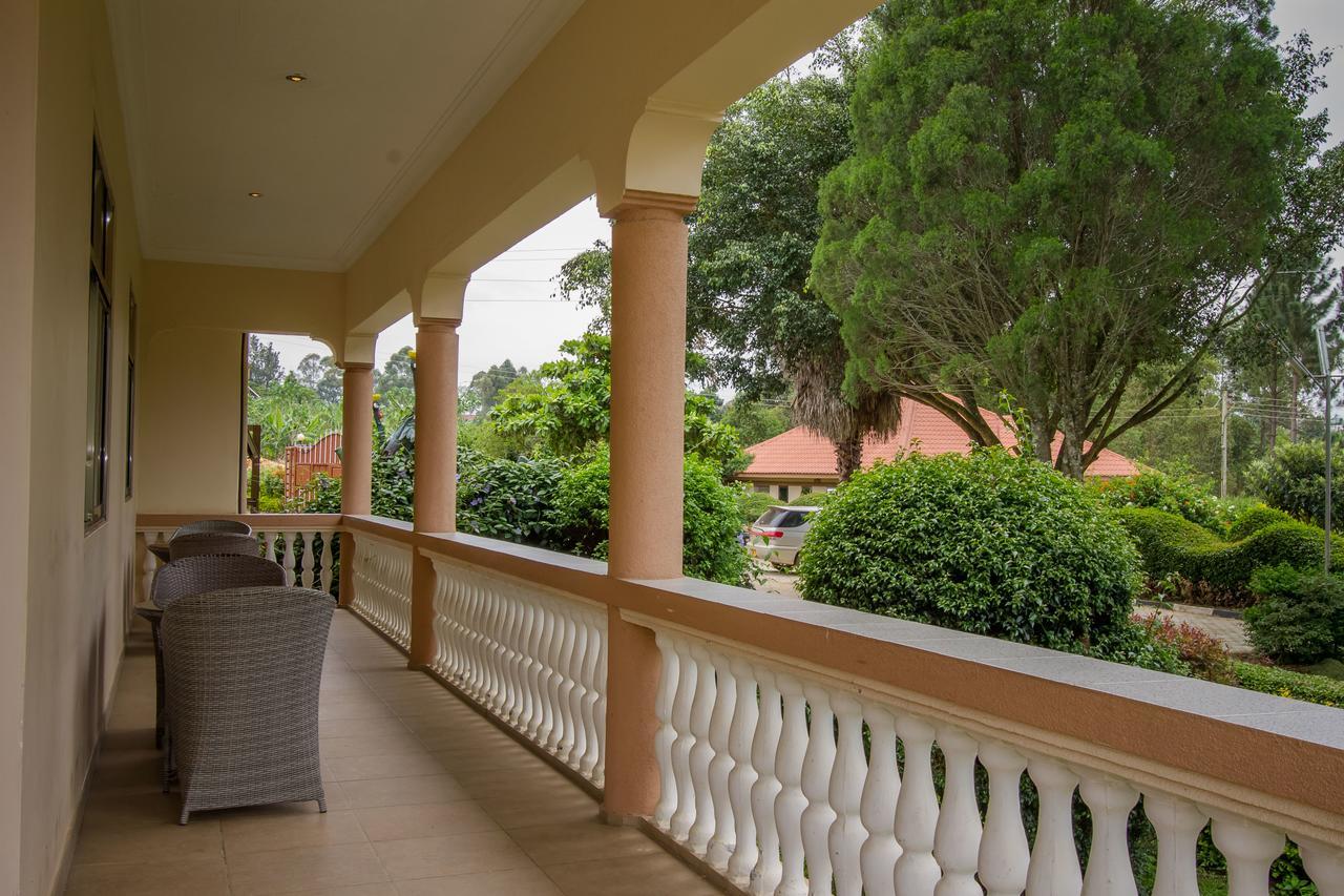 Tuzza Hotel Bushenyi Exteriér fotografie