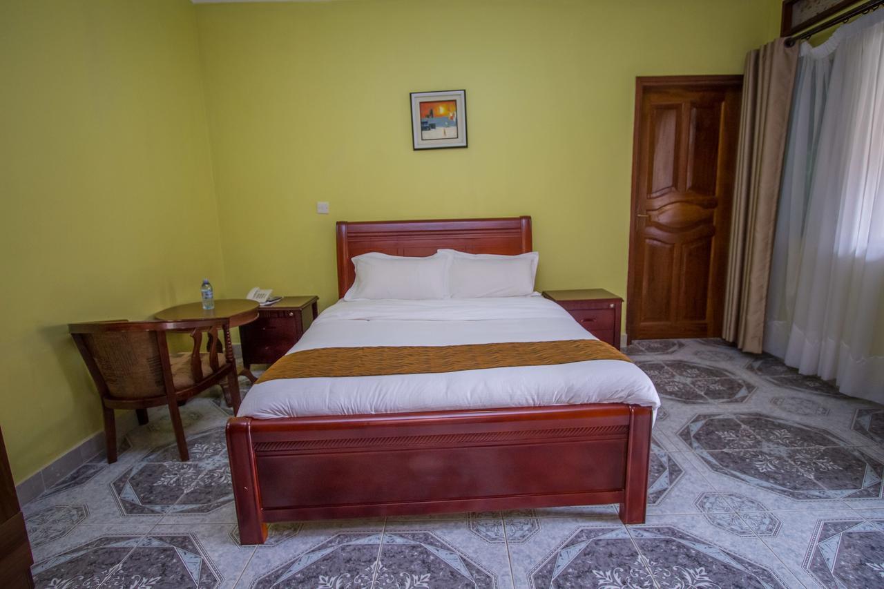 Tuzza Hotel Bushenyi Exteriér fotografie